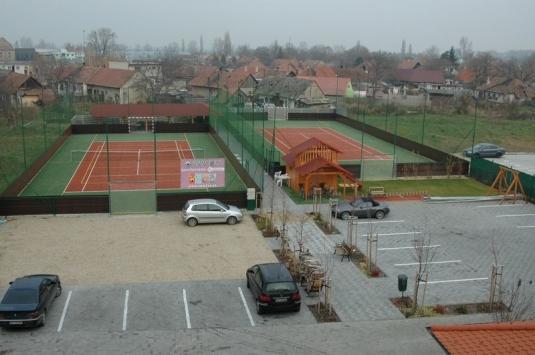 Hotel Tevel Sladkovicovo Bagian luar foto