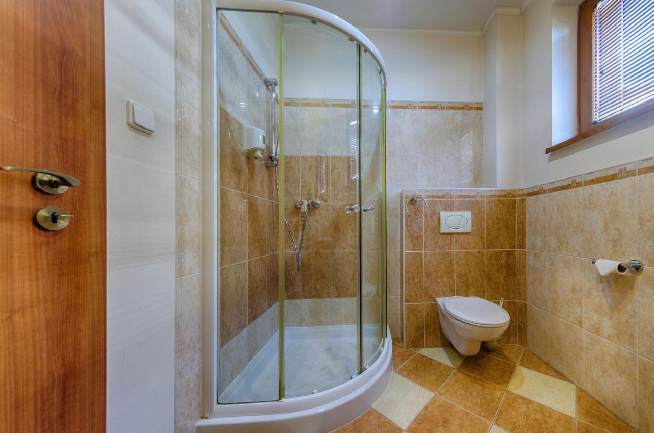 Hotel Tevel Sladkovicovo Bagian luar foto