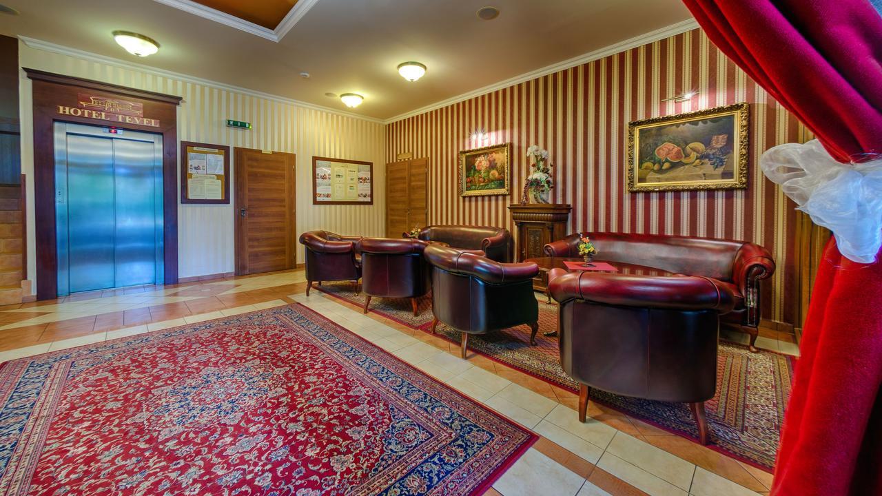 Hotel Tevel Sladkovicovo Bagian luar foto